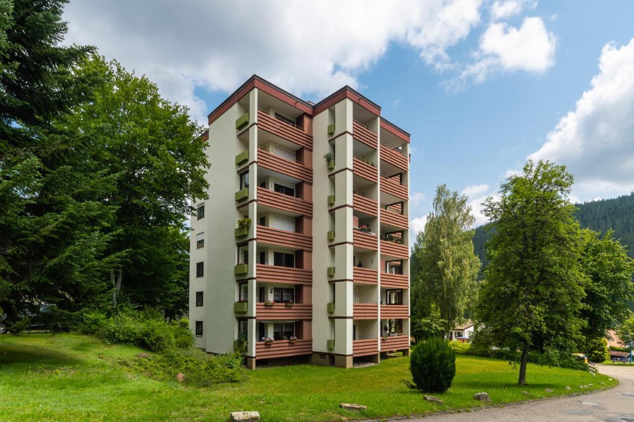 Schwarzwaldsuite Mit Panorama Waldblick Enzklosterle Luaran gambar